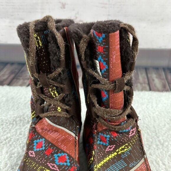 UGG Boots Womens 6 Red Brown Nordic Fair Isle Blanket Woven Fabric Faux Fur Lacy - Picture 4 of 13